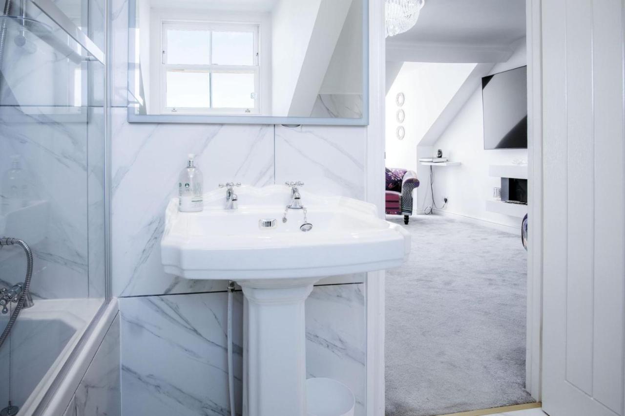 The Penthouse - Luxury 1 Bed - Panorama - Тенби Экстерьер фото