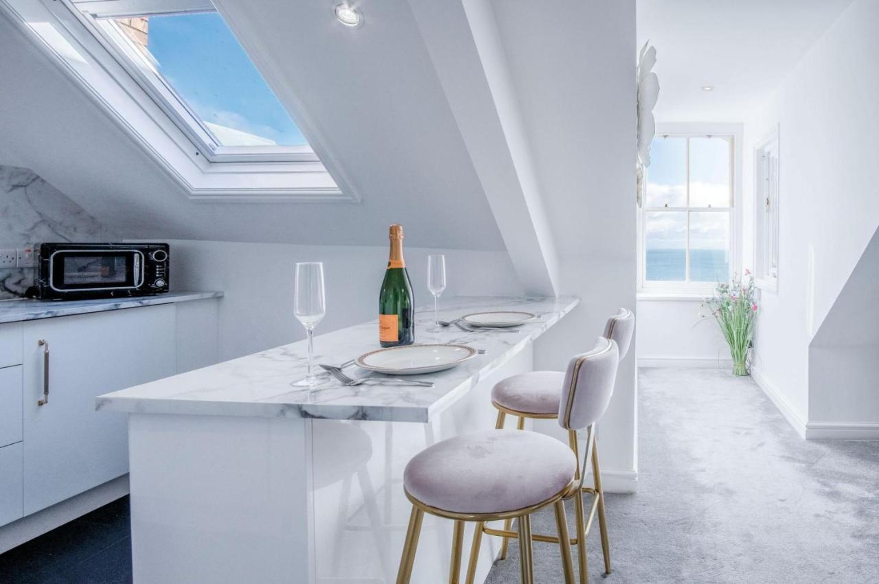 The Penthouse - Luxury 1 Bed - Panorama - Тенби Экстерьер фото